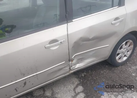 2007 Nissan Sentra 2.0S from USA, damaged, VIN 3N1AB61E87L695890